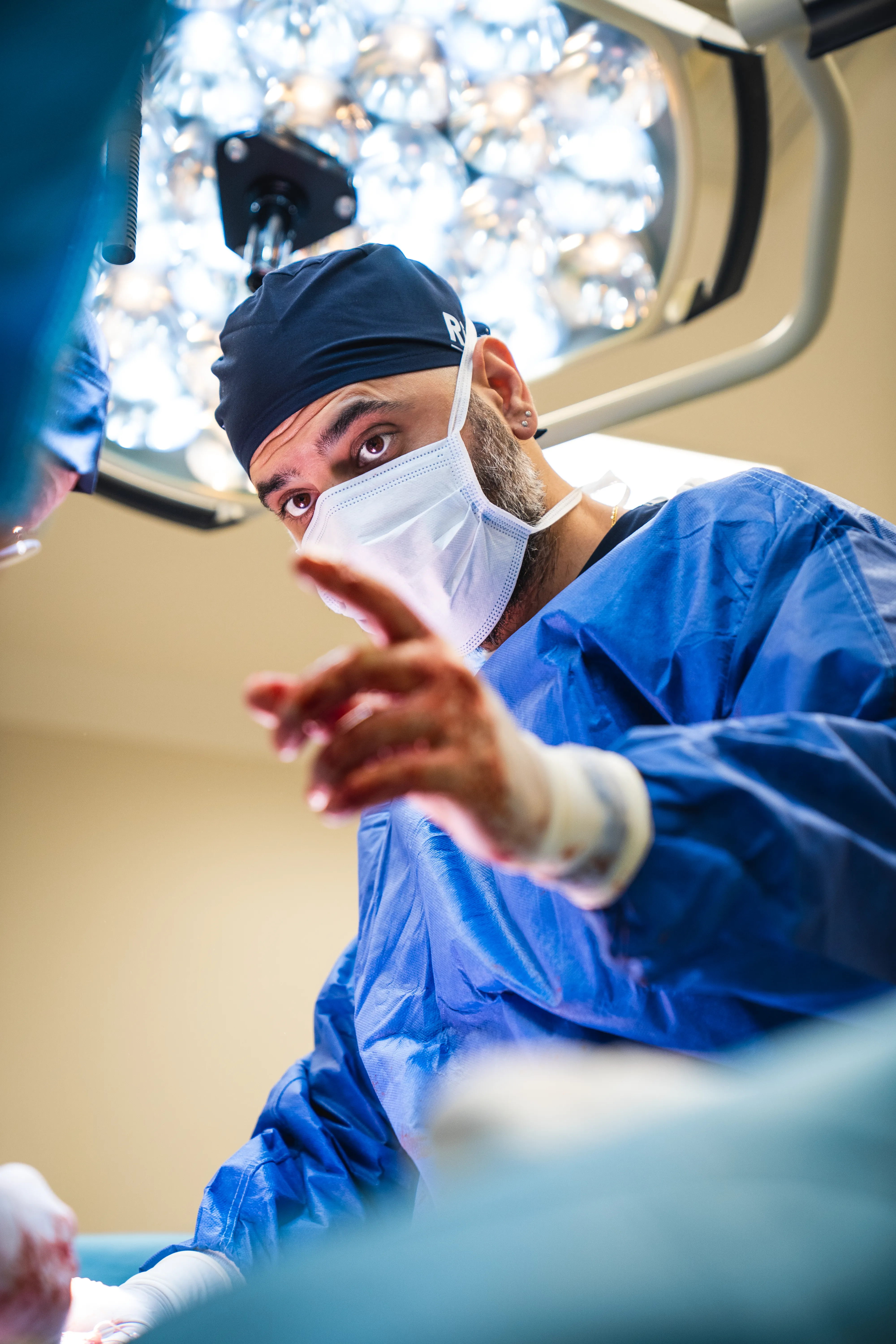 Dr. Buğra Çetin portre